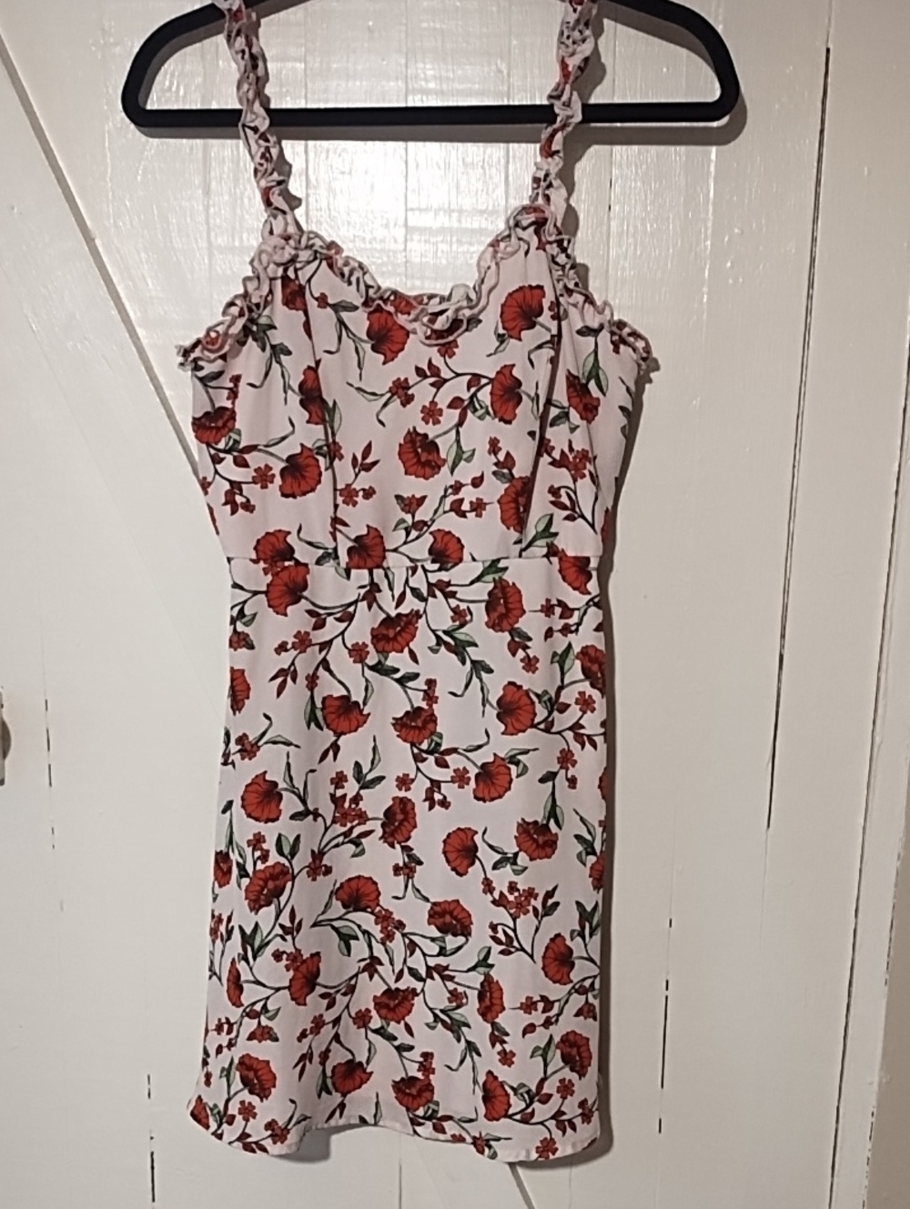 Lulu's White Mini Dress with Red Floral Print EUC Size Small.